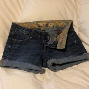 Paige Premium Denim Cut off Jean Shorts Skyline 24